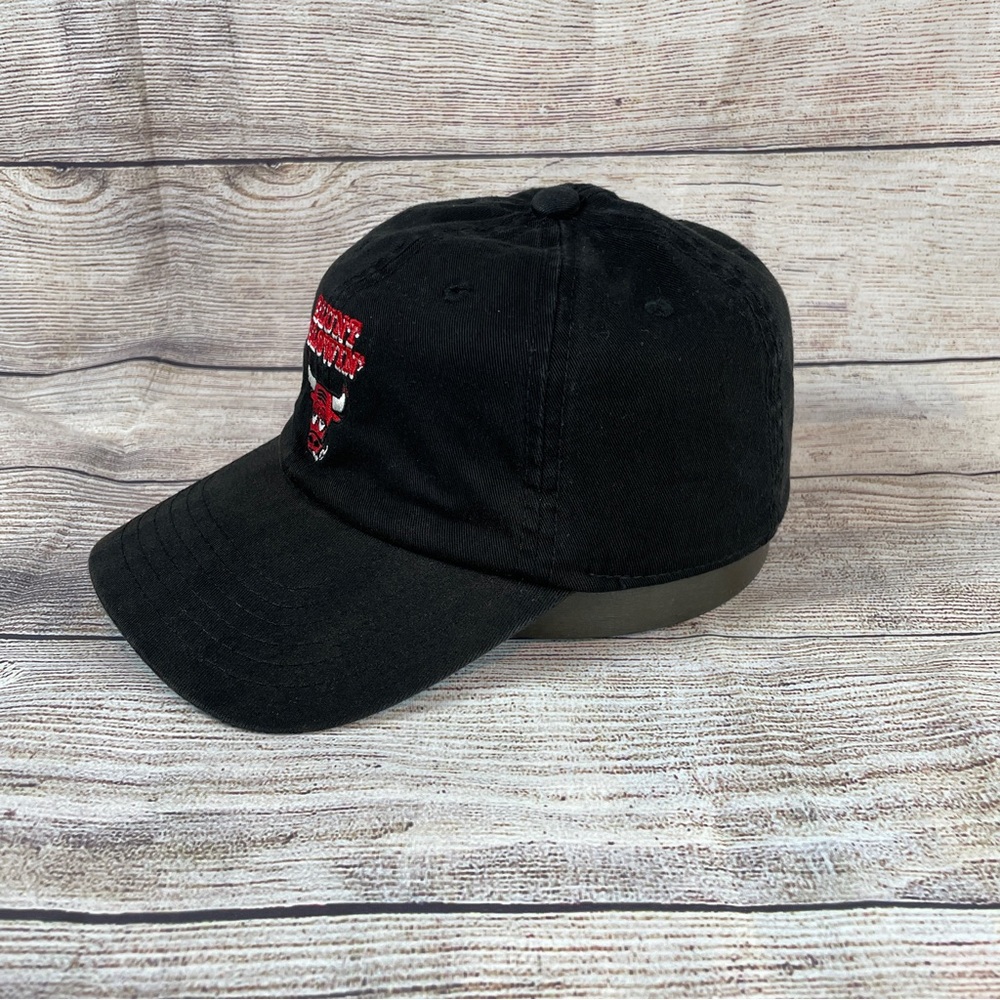 NBA - Chicago Bulls - Blunt Blowin’ - Black Embroidered Cap